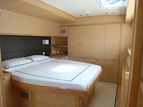 Lagoon 500